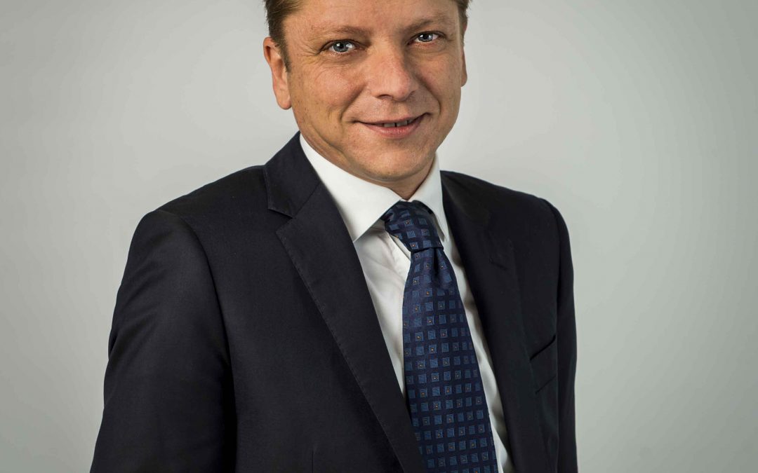Sylvain Lhôte takes up duty as Director General